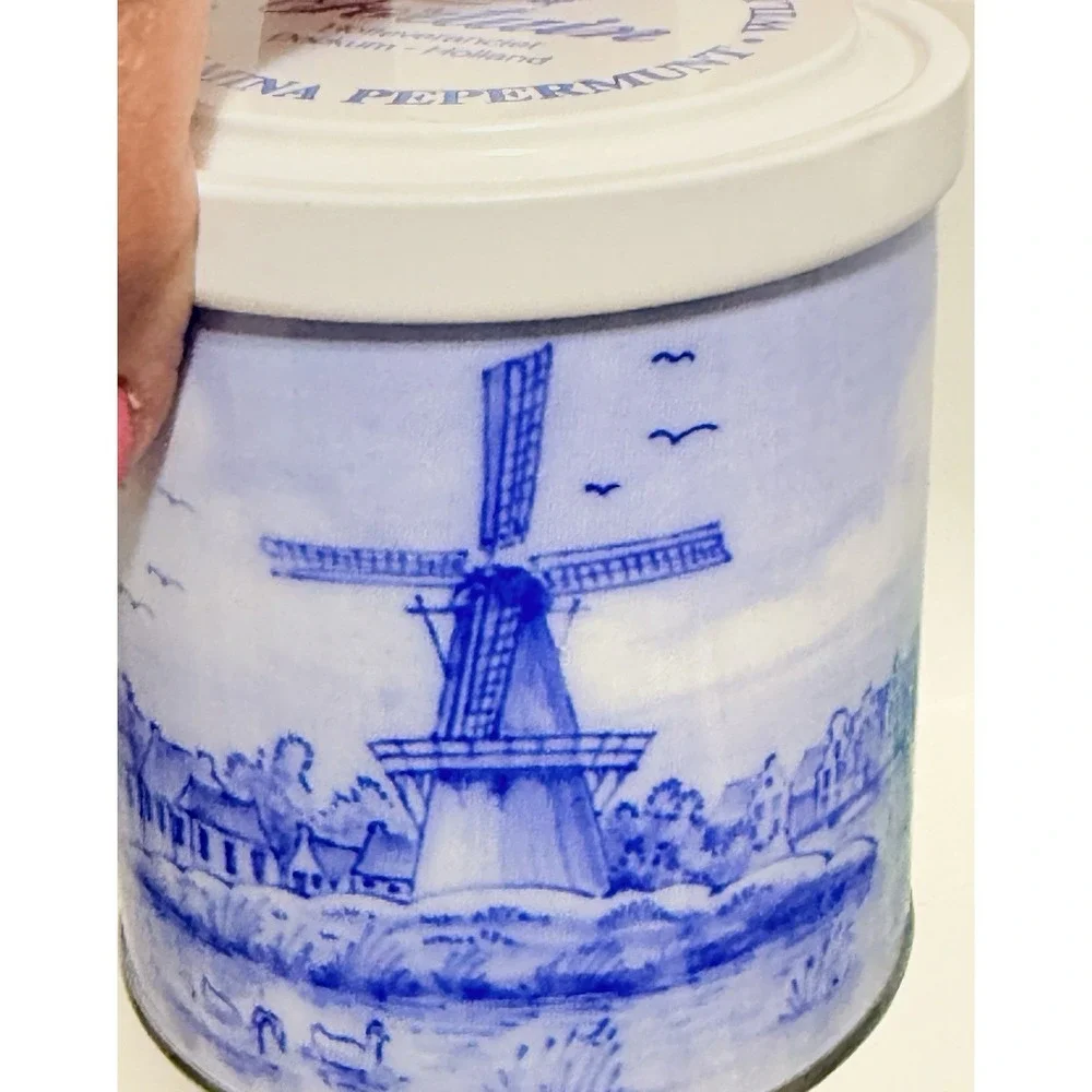 Vintage Fortuin Wilhelmina Pepermunt Tin Delft Blue Style Windmill Dutch 4.5